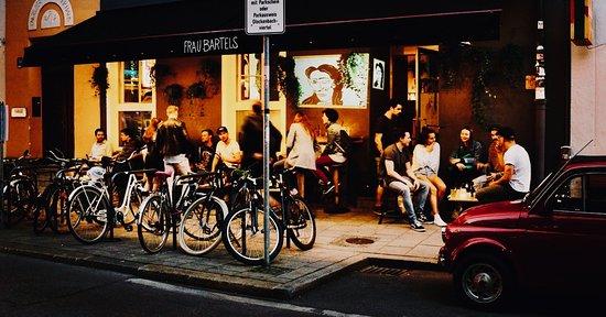 Frau Bartels Bar